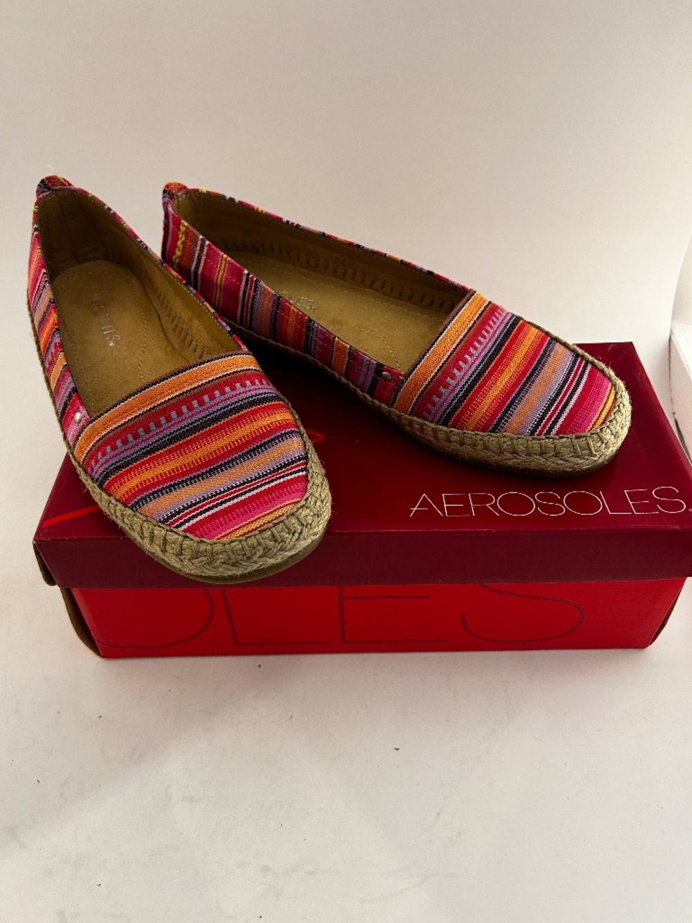 Aerosoles Solitaire Espadrille Flats – Pink/Red Multi – Size 8 – BNIB